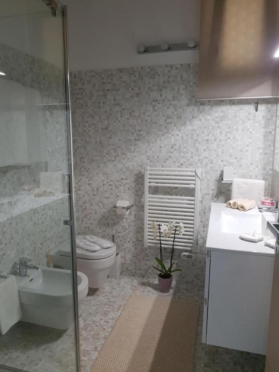De Luxe Apartments Eden ซีร์มิโอเน ภายนอก รูปภาพ
