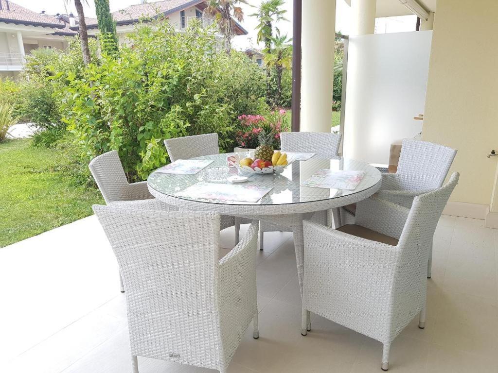 De Luxe Apartments Eden ซีร์มิโอเน ภายนอก รูปภาพ